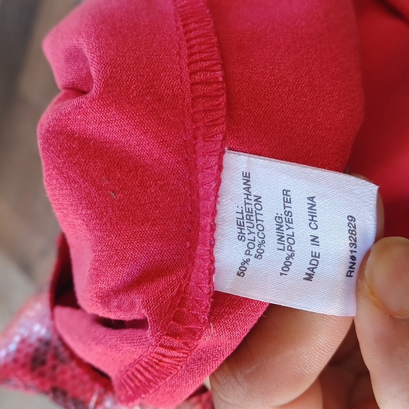 Superdown Women's Faux Snake Shorts size Medium - Picture 5 of 8